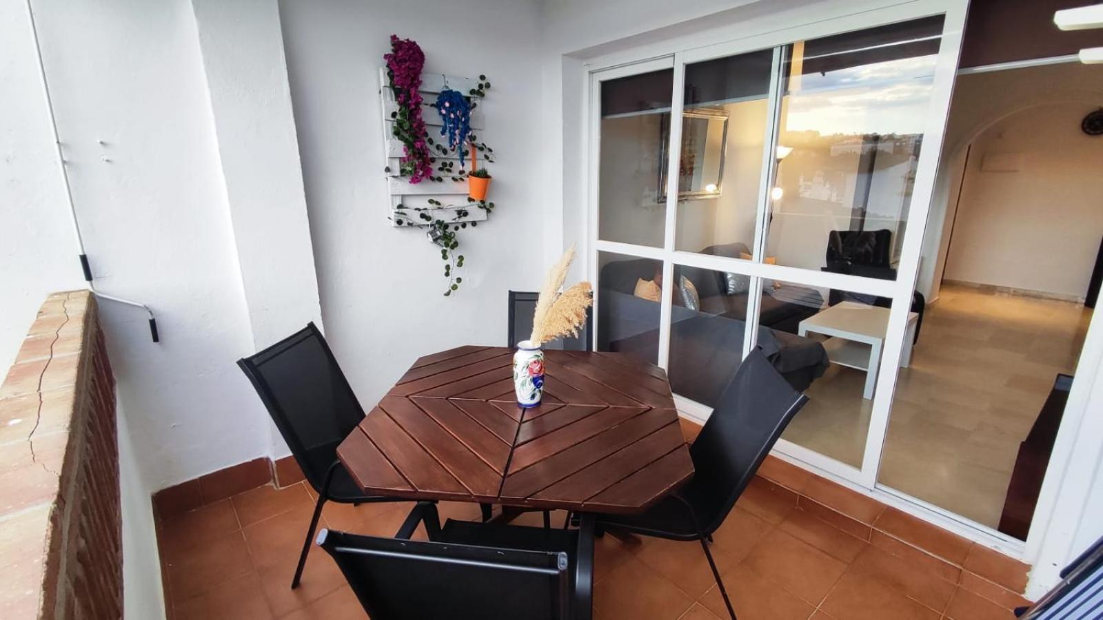 2Bdr Sunny Apartment With Pool And Private Parking In Benalmadena Exterior photo